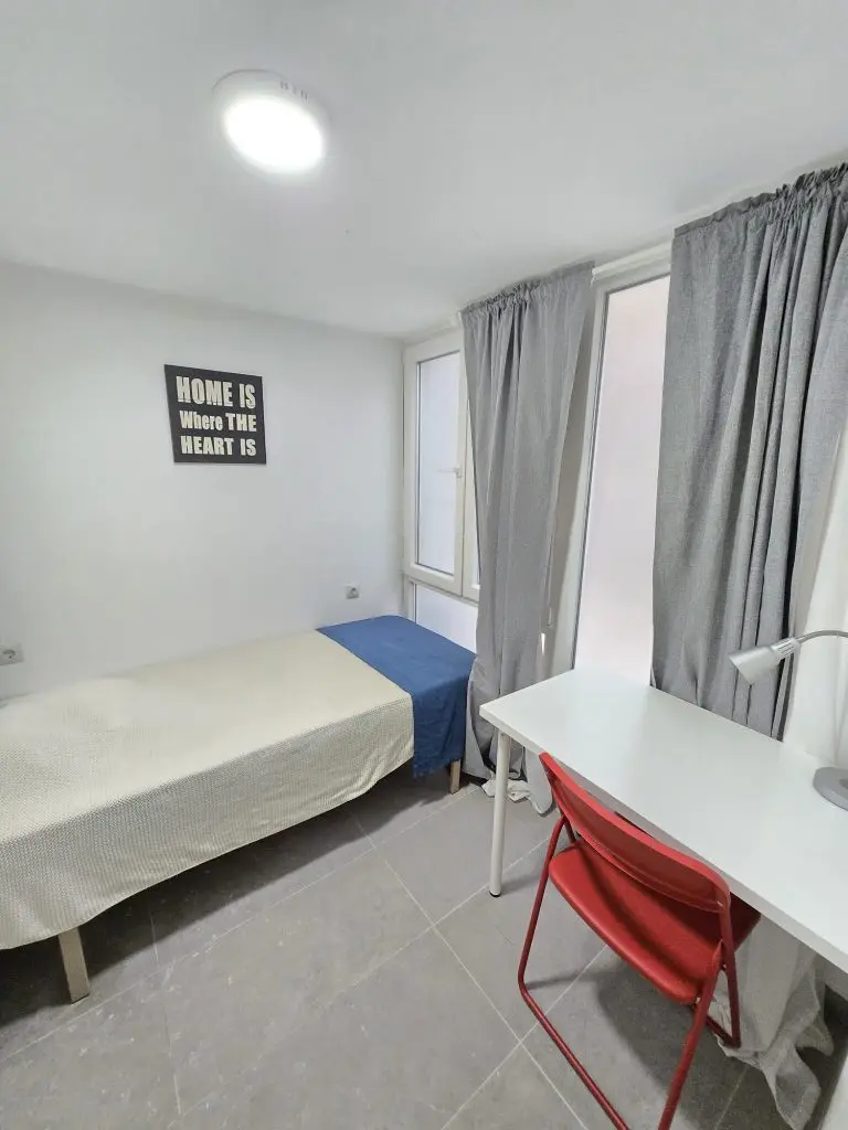 f651912e-d320-4d1c-8d60-688d30e2db0a