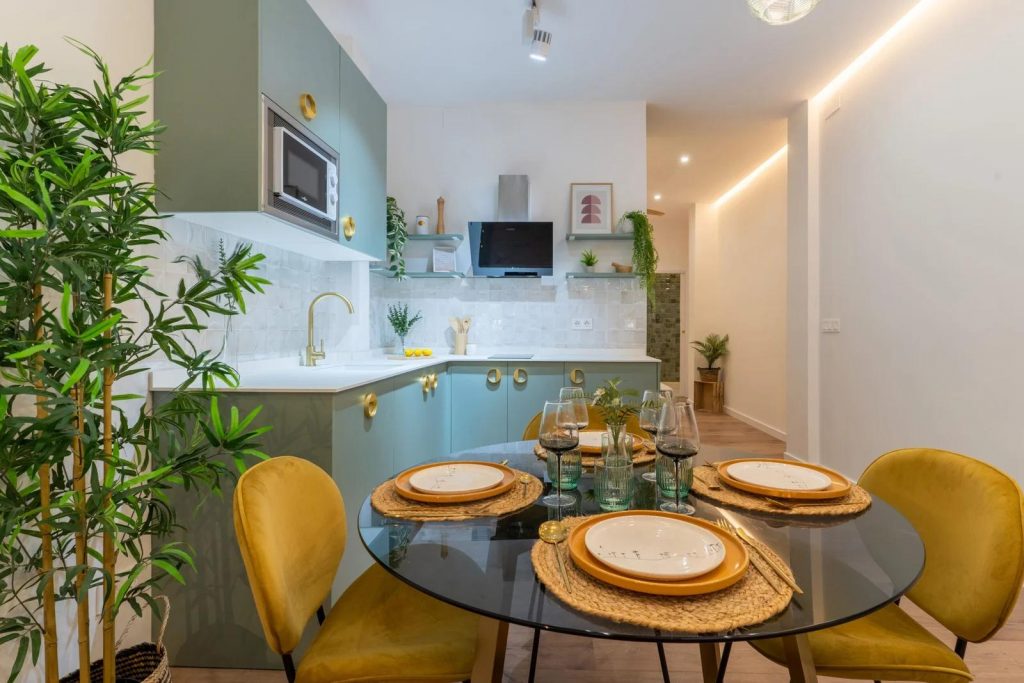 Piso Calle d'Alcanyís, Valencia-12 comedor cocina