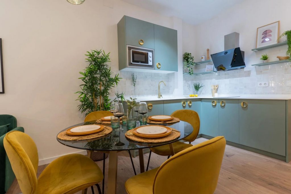 Piso Calle d'Alcanyís, Valencia-13 comedor cocina