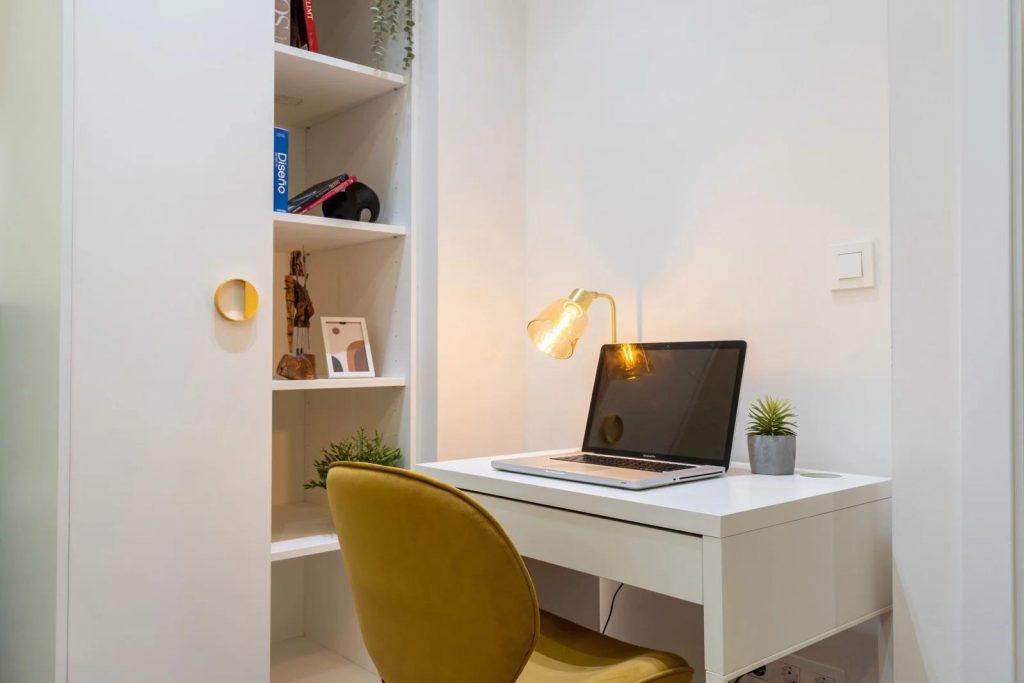 Piso Calle d'Alcanyís, Valencia-4 estudio