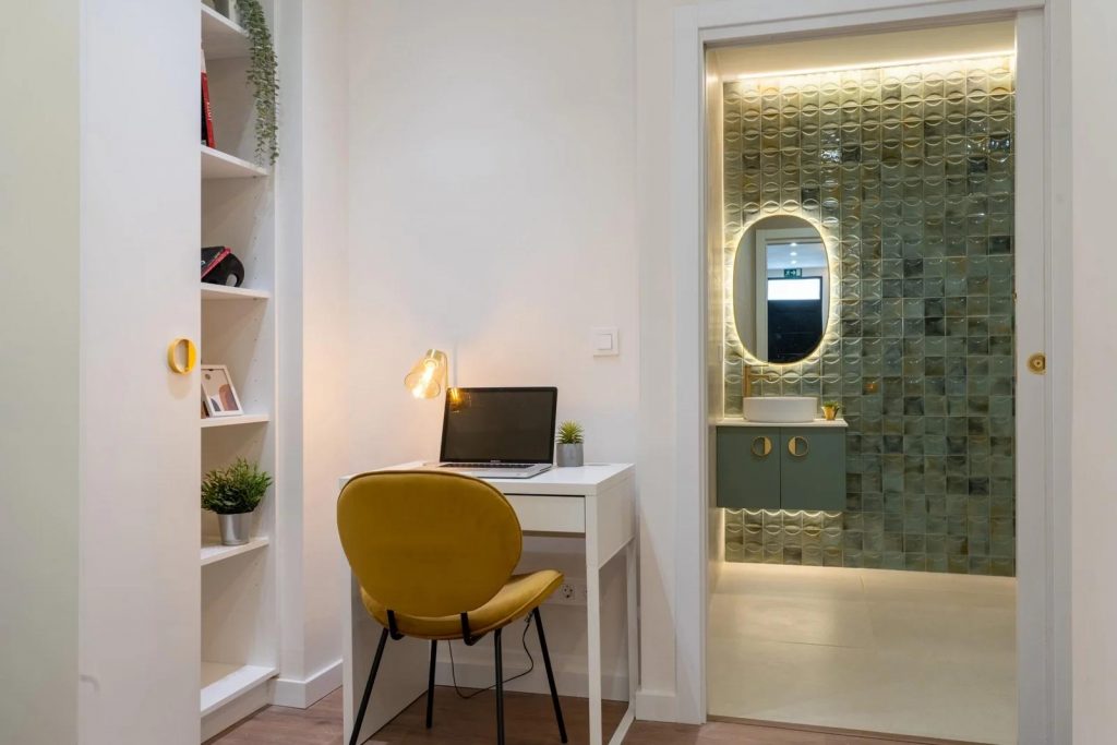 Piso Calle d'Alcanyís, Valencia-5 entrada baño