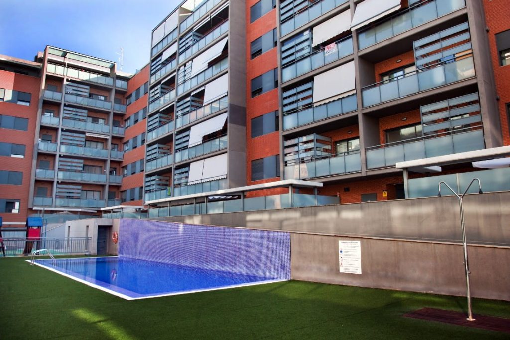 EDIFICIO PISO CASAS VERDES PATERNA MARIA 258