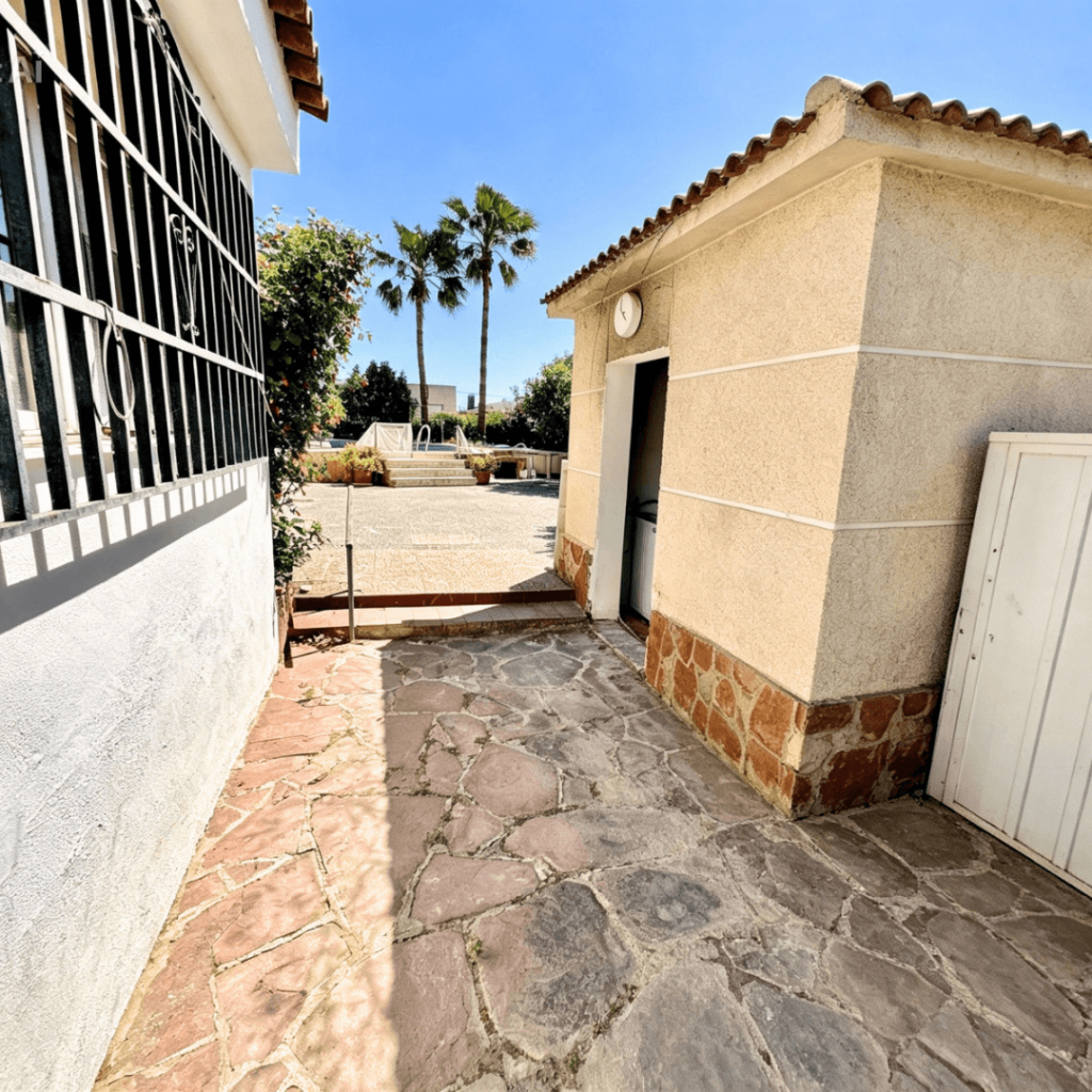 CHALET EN VENTA EN NÁQUERA 7