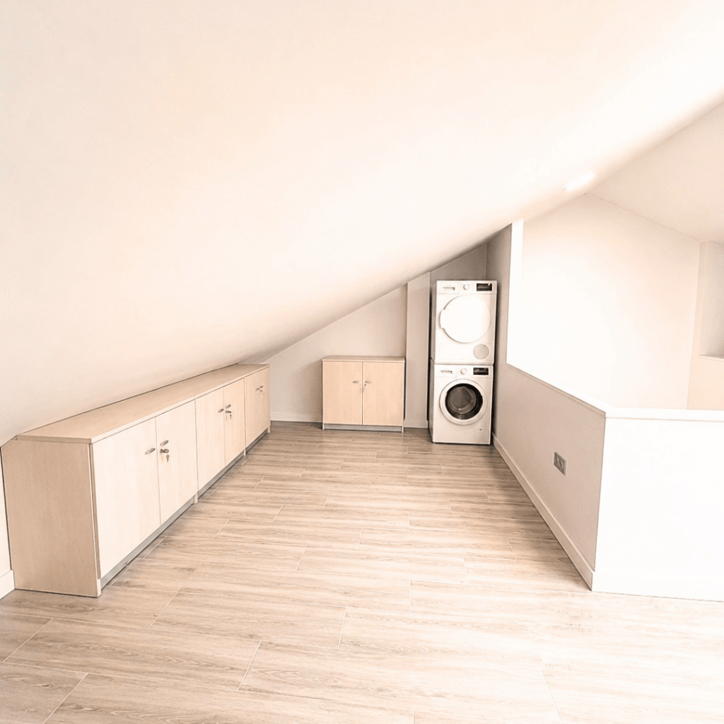 CHALET ADOSADO EN VENTA EN CORTS22