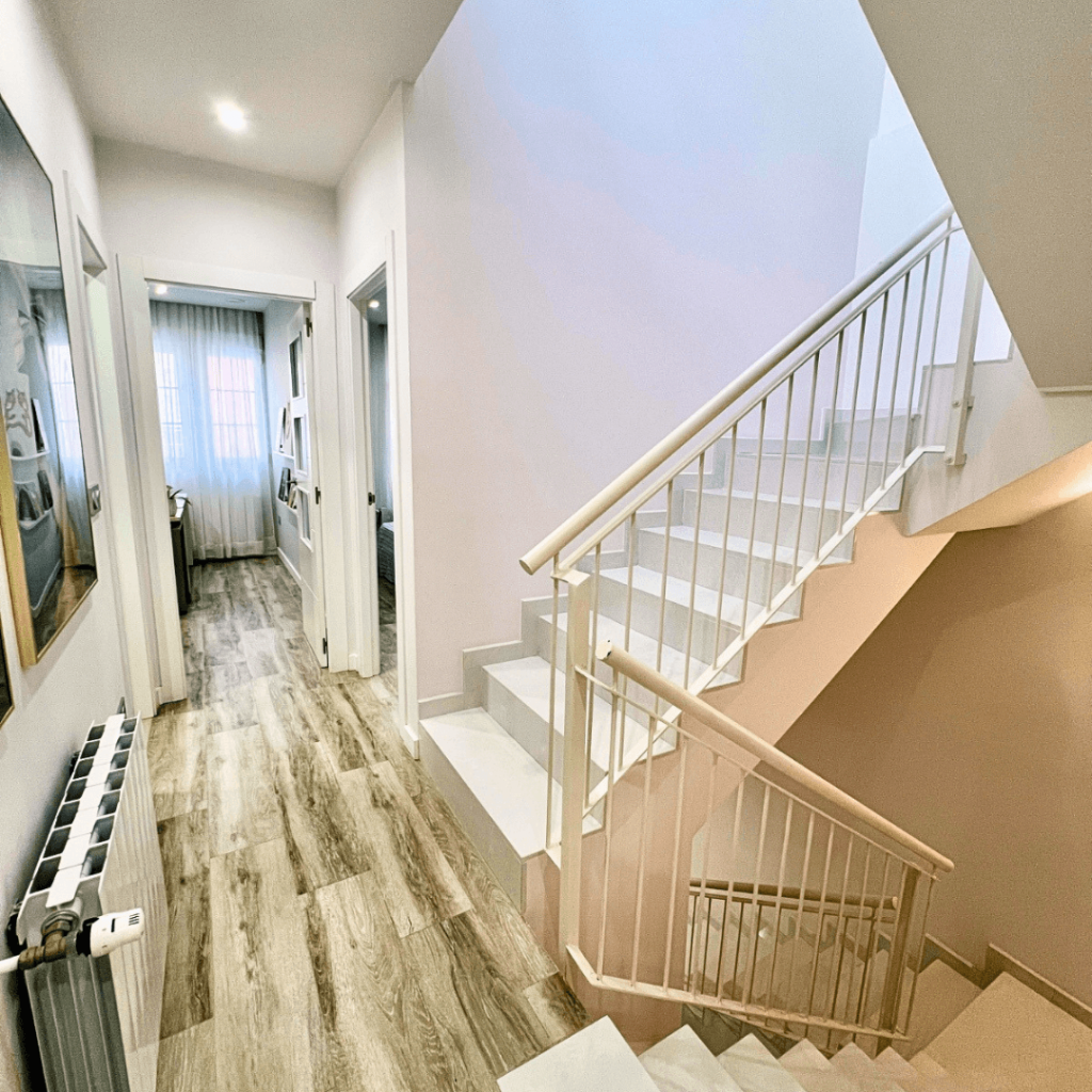 CHALET ADOSADO EN VENTA EN CORTS3