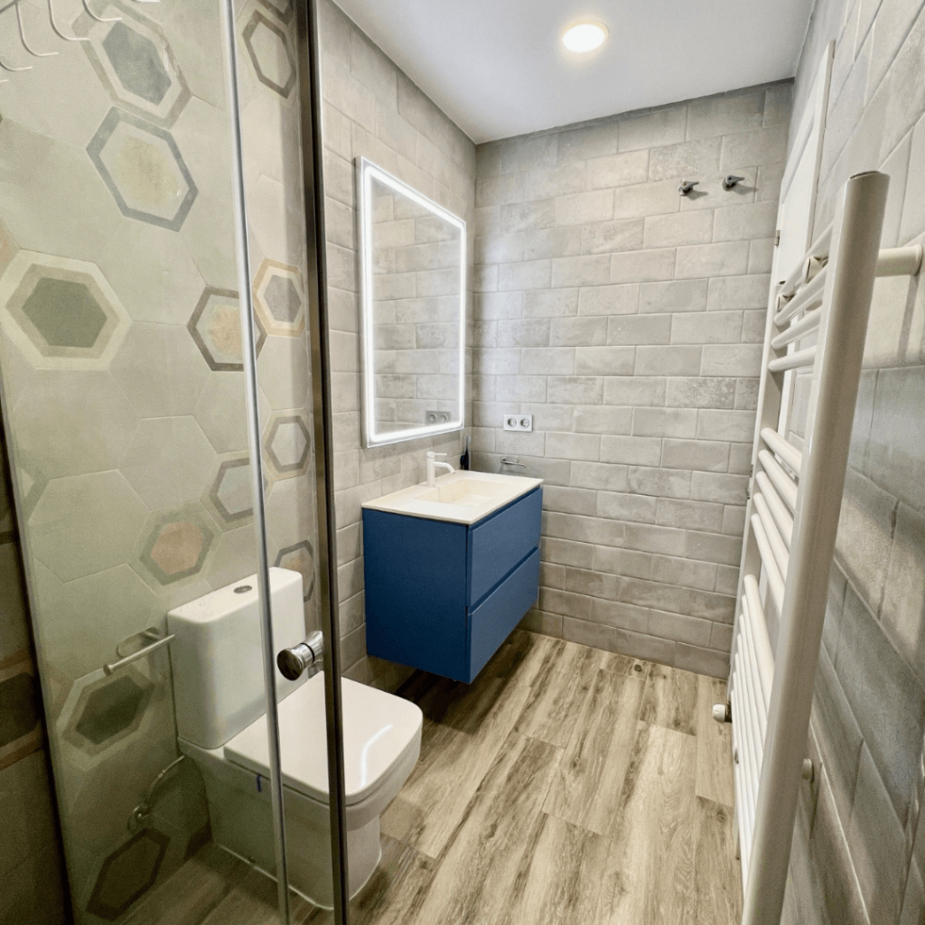 CHALET ADOSADO EN VENTA EN CORTS7