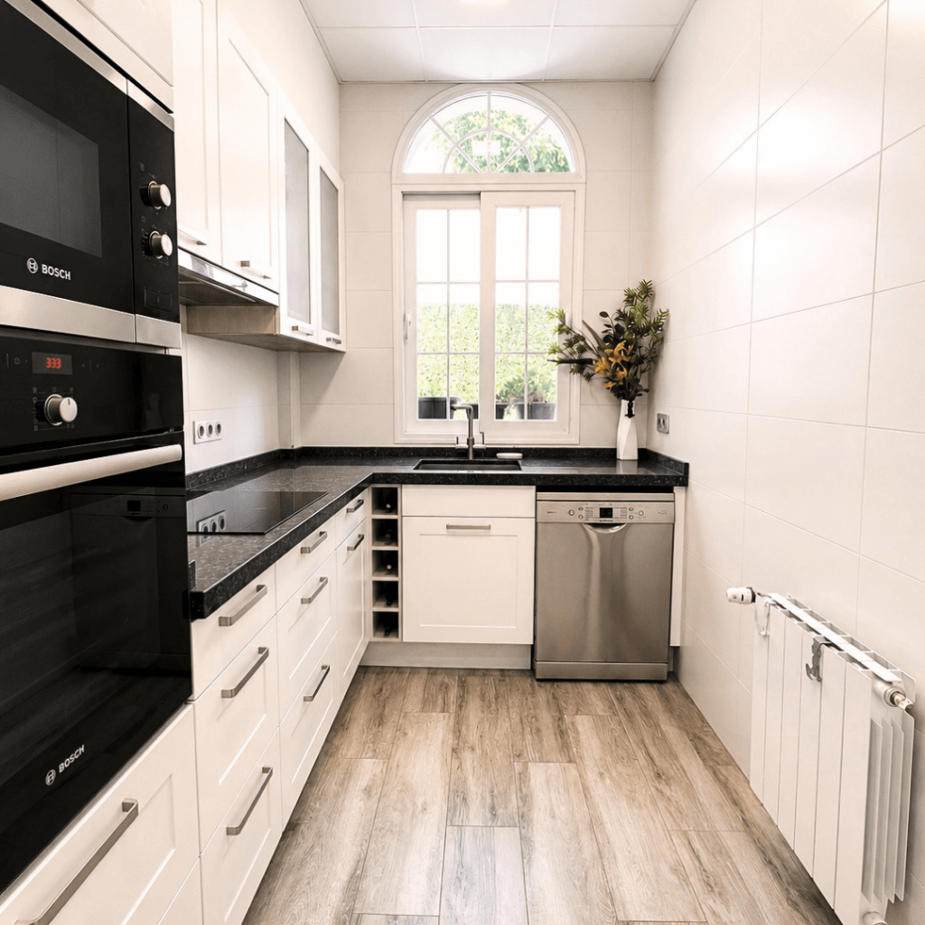 CHALET ADOSADO EN VENTA EN CORTS9