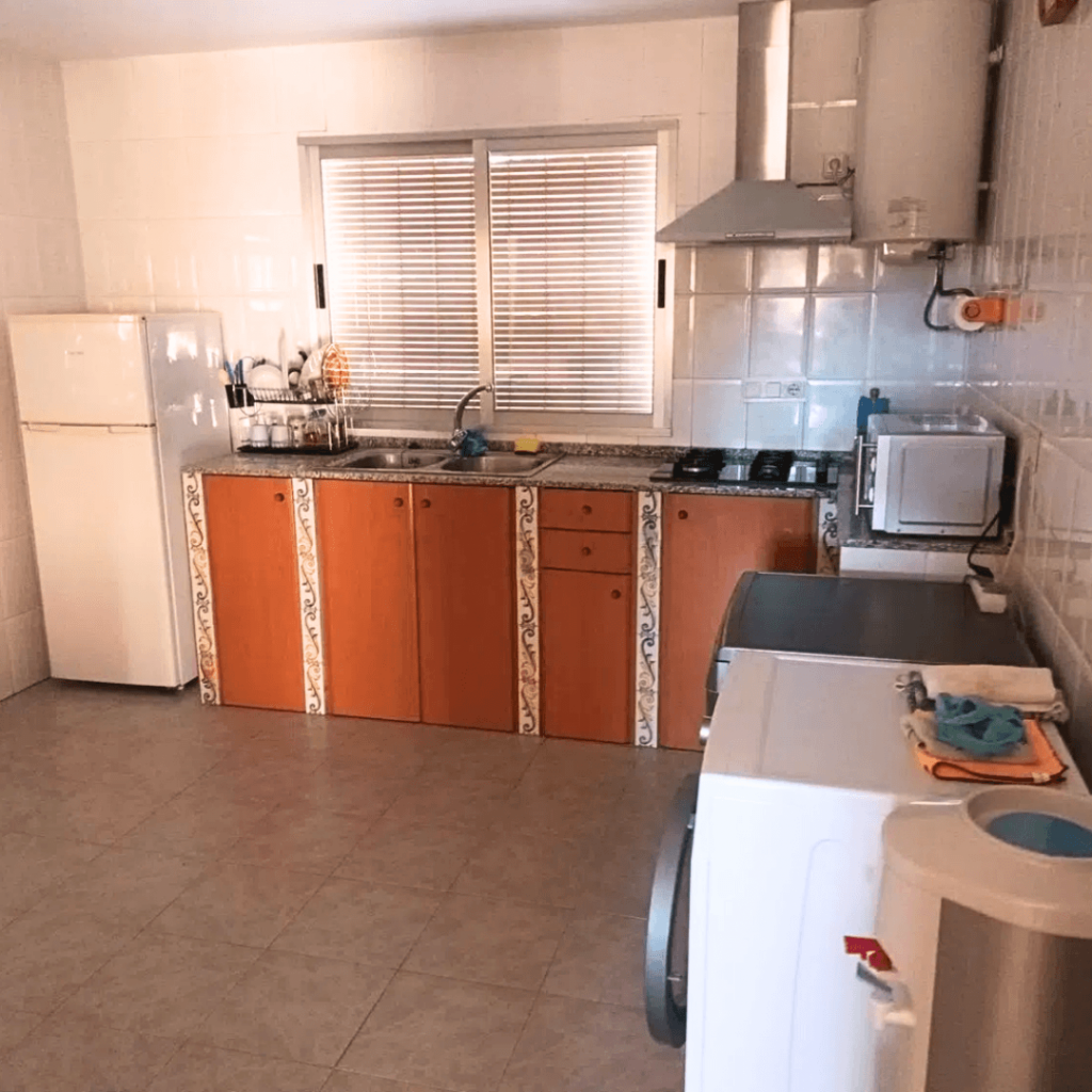 COMPRA CHALET EN CHIVA 18