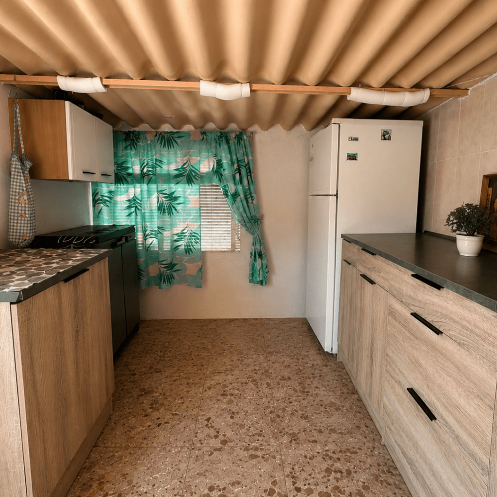 CASA RÚSTICA EN VENTA EN CHIVA 16