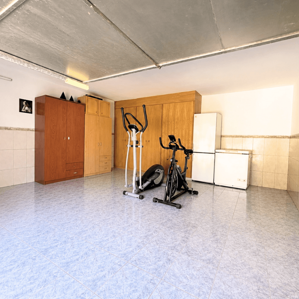 CASA RÚSTICA EN VENTA EN CHIVA 20