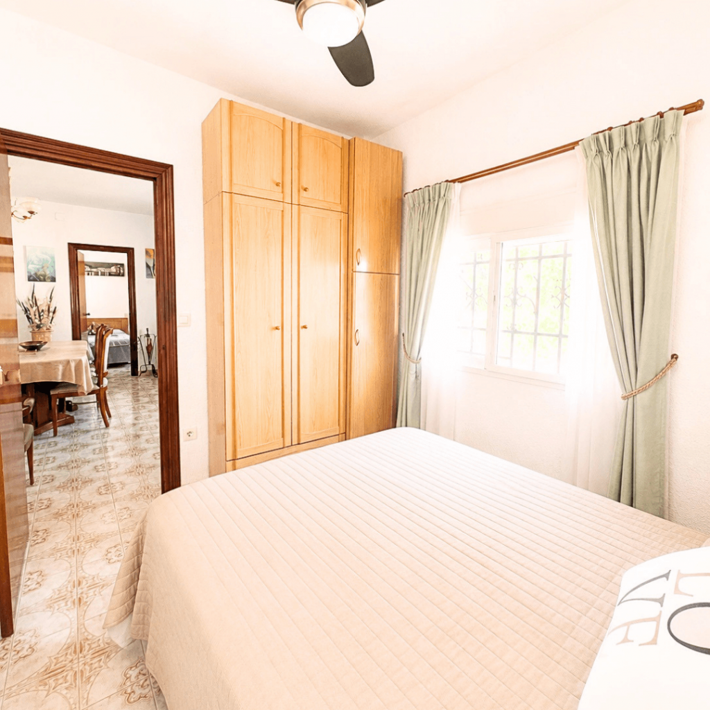 CASA RÚSTICA EN VENTA EN CHIVA 23