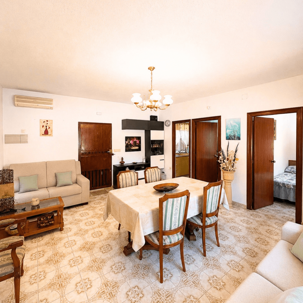 CASA RÚSTICA EN VENTA EN CHIVA 25