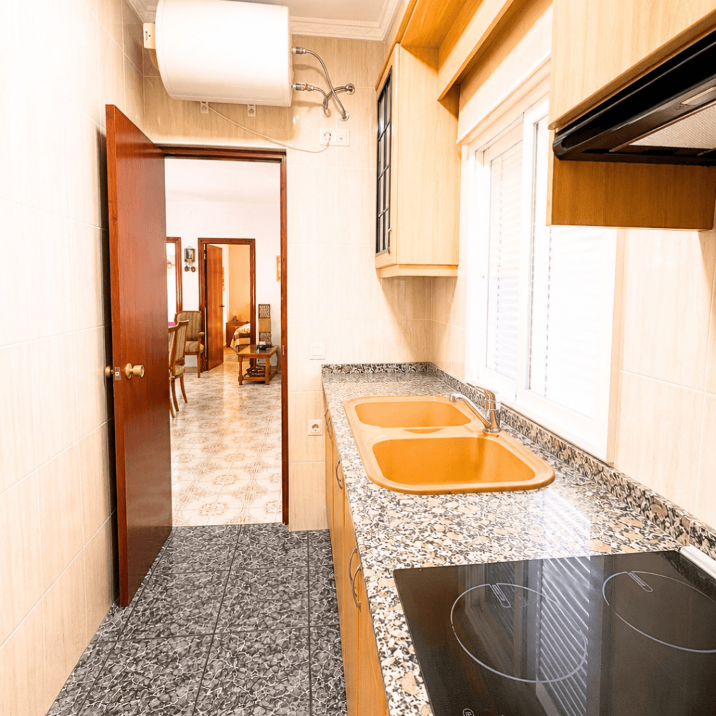 CASA RÚSTICA EN VENTA EN CHIVA 31