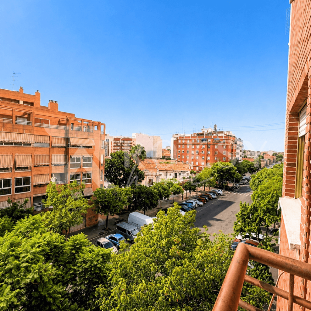 Piso en Calle de Burgos - Nou Moles 10
