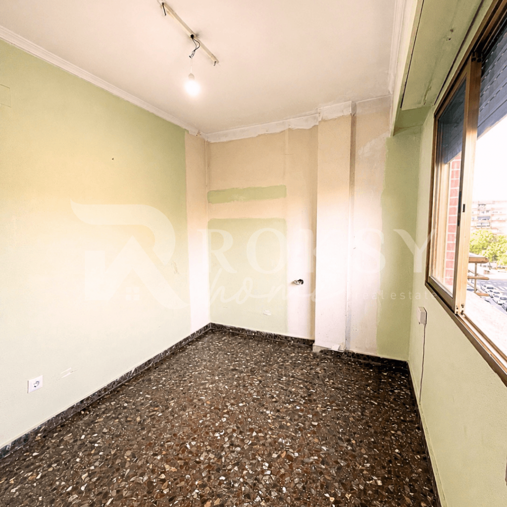 Piso en Calle de Burgos - Nou Moles 17