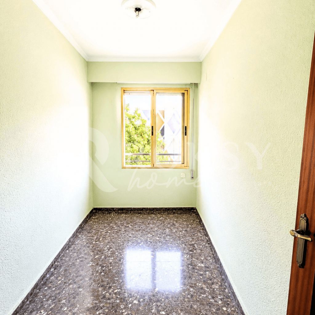 Piso en Calle de Burgos - Nou Moles 19