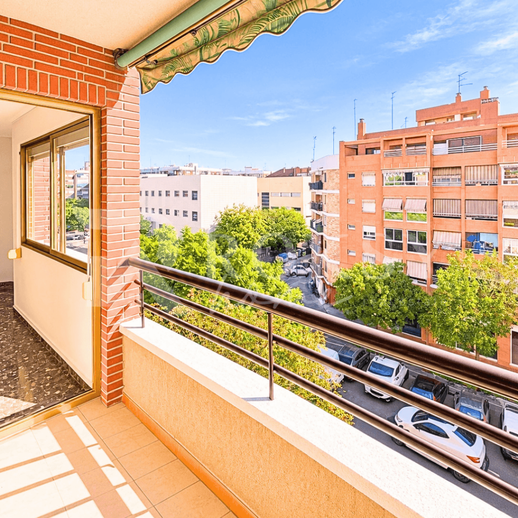 alquiler-piso-nou-moles-valencia-4-habitaciones-1